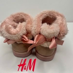 Toddler pink boots